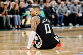 赛前密尔沃基雄鹿备战德甲；单刀错失细节曝光；质疑声仍在；纪律约束更严格的简单介绍-S15下注网站